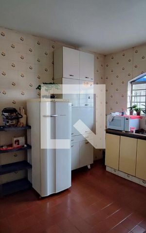 Casa para alugar com 280m², 5 quartos e 2 vagasCozinha segundo andar