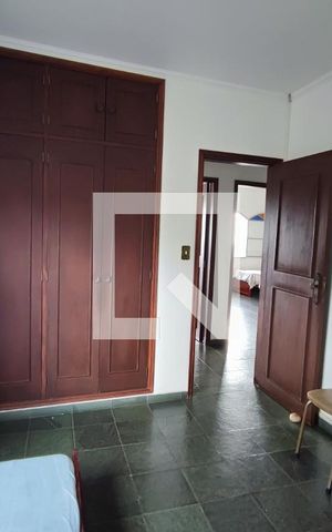 Casa para alugar com 280m², 5 quartos e 2 vagasQuarto 1