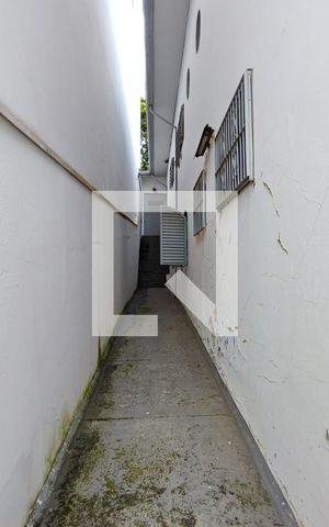 Casa para alugar com 280m², 5 quartos e 2 vagasCorredor fundos