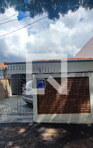 Casa para alugar com 280m², 5 quartos e 2 vagasFachada 