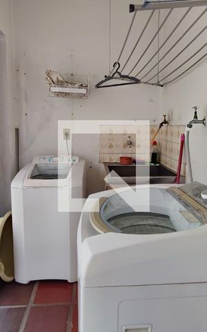 Casa para alugar com 280m², 5 quartos e 2 vagasÁrea de Serviço