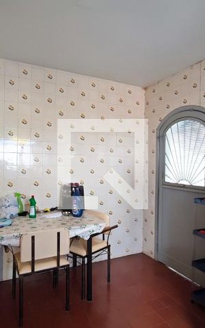 Casa para alugar com 280m², 5 quartos e 2 vagasCozinha segundo andar