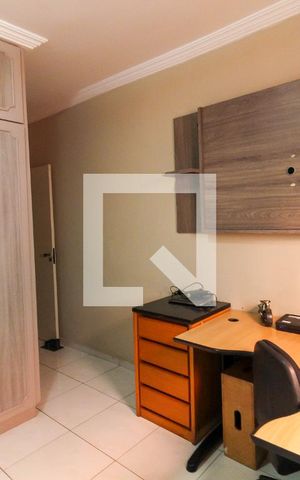 Casa à venda com 140m², 3 quartos e 2 vagas Casa à venda com 140m², 3 quartos e 2 vagasQuarto 1