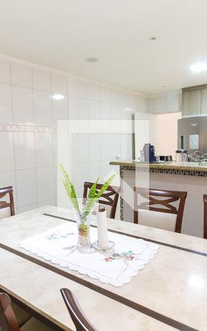 Casa à venda com 140m², 3 quartos e 2 vagas Casa à venda com 140m², 3 quartos e 2 vagasCozinha/Sala de Jantar
