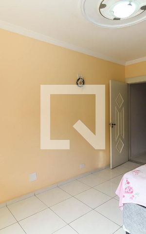 Casa à venda com 140m², 3 quartos e 2 vagas Casa à venda com 140m², 3 quartos e 2 vagasSuíte
