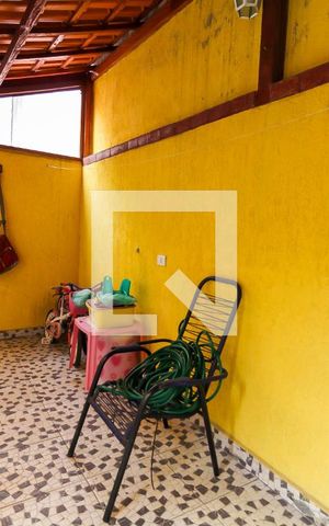 Casa à venda com 140m², 3 quartos e 2 vagas Casa à venda com 140m², 3 quartos e 2 vagasÁrea Externa