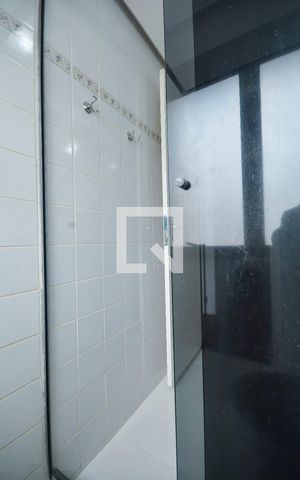 Apartamento à venda com 77m², 2 quartos e 1 vagaBanheiro Social