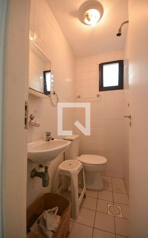 Apartamento à venda com 77m², 2 quartos e 1 vagaBanheiro de Serviço