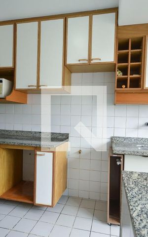 Apartamento à venda com 77m², 2 quartos e 1 vagaCozinha