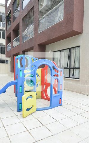 Apartamento à venda com 77m², 2 quartos e 1 vagaÁrea Comum - Playground