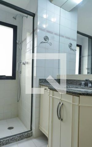 Apartamento à venda com 77m², 2 quartos e 1 vagaBanheiro da suíte