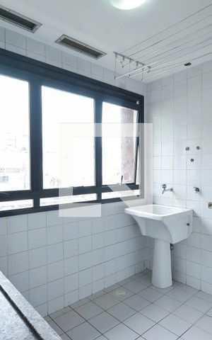 Apartamento à venda com 77m², 2 quartos e 1 vagaDetalhe da área de serviço