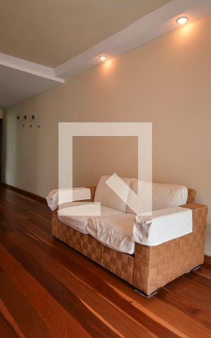 Apartamento à venda com 77m², 2 quartos e 1 vagaSala