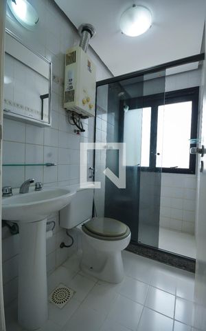 Apartamento à venda com 77m², 2 quartos e 1 vagaBanheiro Social