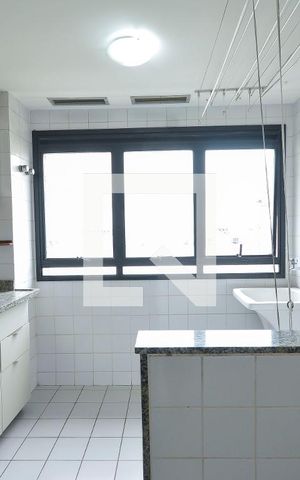 Apartamento à venda com 77m², 2 quartos e 1 vagaDetalhe da área de serviço