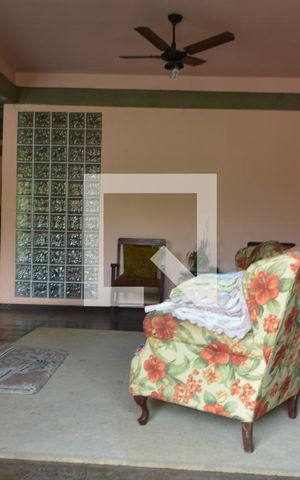 Casa à venda com 300m², 4 quartos e 3 vagasSala de Estar