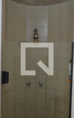Casa à venda com 300m², 4 quartos e 3 vagasBanheiro 1
