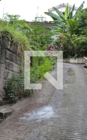 Casa à venda com 300m², 4 quartos e 3 vagasRampa de Acesso