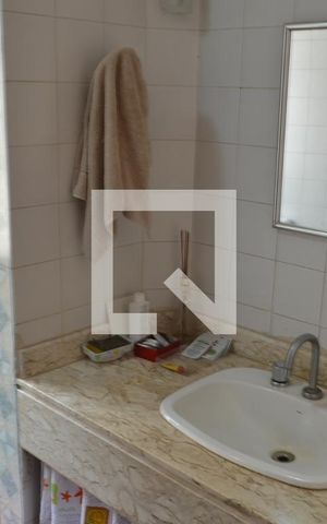 Casa à venda com 300m², 4 quartos e 3 vagasBanheiro 2
