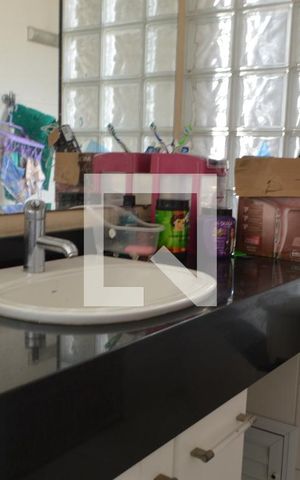 Casa à venda com 300m², 4 quartos e 3 vagasBanheiro da Suíte