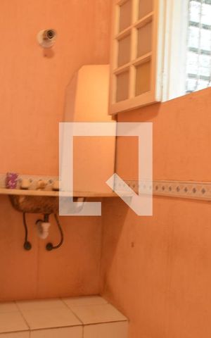 Casa à venda com 300m², 4 quartos e 3 vagasBanheiro de serviço