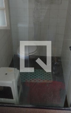 Casa à venda com 300m², 4 quartos e 3 vagasBanheiro 2