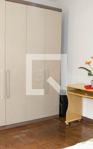 Casa à venda com 500m², 7 quartos e 1 vaga Casa à venda com 500m², 7 quartos e 1 vagaQuarto 4