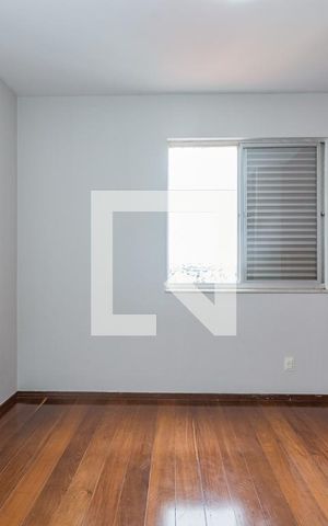 Apartamento à venda com 145m², 4 quartos e 3 vagas Apartamento à venda com 145m², 4 quartos e 3 vagasSuíte