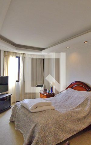 Apartamento à venda com 383m², 4 quartos e 5 vagas Apartamento à venda com 383m², 4 quartos e 5 vagasSuíte 1