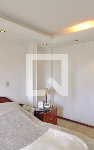 Apartamento à venda com 383m², 4 quartos e 5 vagas Apartamento à venda com 383m², 4 quartos e 5 vagasSuíte 1