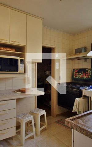 Apartamento à venda com 383m², 4 quartos e 5 vagas Apartamento à venda com 383m², 4 quartos e 5 vagasCozinha