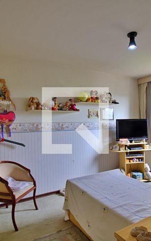 Apartamento à venda com 383m², 4 quartos e 5 vagas Apartamento à venda com 383m², 4 quartos e 5 vagasQuarto 3