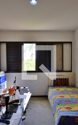 Apartamento à venda com 383m², 4 quartos e 5 vagas Apartamento à venda com 383m², 4 quartos e 5 vagasQuarto 4
