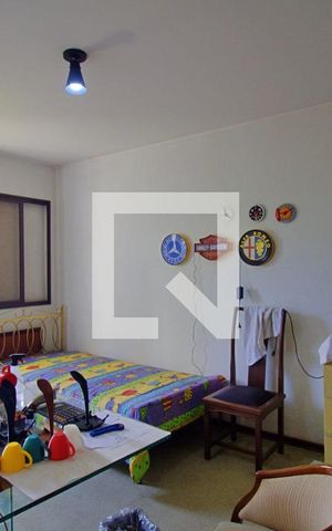 Apartamento à venda com 383m², 4 quartos e 5 vagas Apartamento à venda com 383m², 4 quartos e 5 vagasQuarto 4