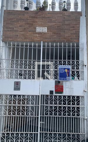 Casa à venda com 192m², 2 quartos e 1 vaga Casa à venda com 192m², 2 quartos e 1 vagaFachada