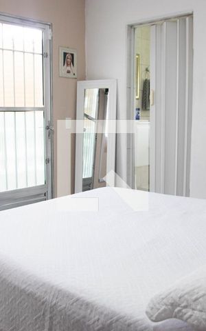 Casa à venda com 192m², 2 quartos e 1 vaga Casa à venda com 192m², 2 quartos e 1 vagaQuarto 1