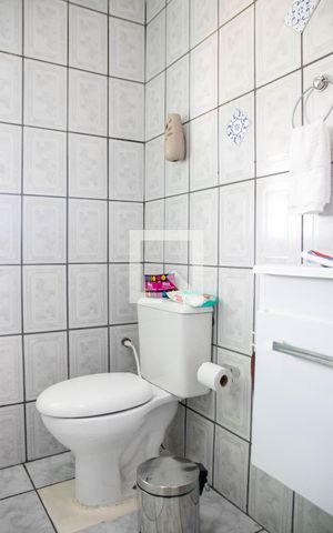 Casa à venda com 192m², 2 quartos e 1 vaga Casa à venda com 192m², 2 quartos e 1 vagaBanheiro do Quarto 2