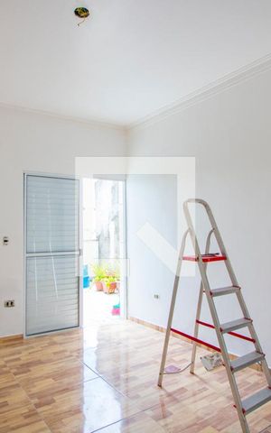 Casa para alugar com 100m², 4 quartos e 5 vagas Casa para alugar com 100m², 4 quartos e 5 vagasQuarto 1