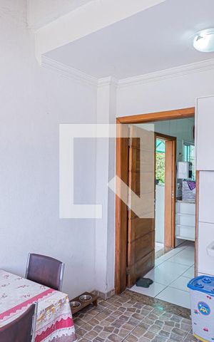 Casa à venda com 162m², 3 quartos e 4 vagas Casa à venda com 162m², 3 quartos e 4 vagasÁrea de Serviço
