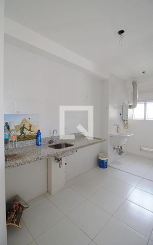 Apartamento à venda com 70m², 3 quartos e 2 vagas Apartamento à venda com 70m², 3 quartos e 2 vagasCozinha