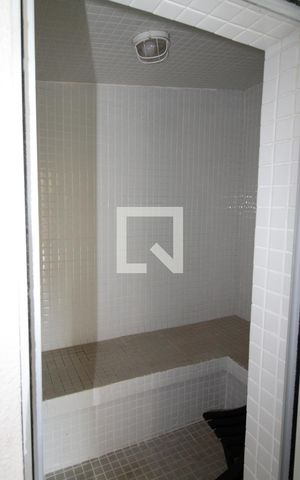 Apartamento à venda com 70m², 3 quartos e 2 vagas Apartamento à venda com 70m², 3 quartos e 2 vagasSauna