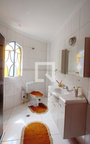 Casa à venda com 263m², 4 quartos e 4 vagas Casa à venda com 263m², 4 quartos e 4 vagasBanheiro da Suíte 4