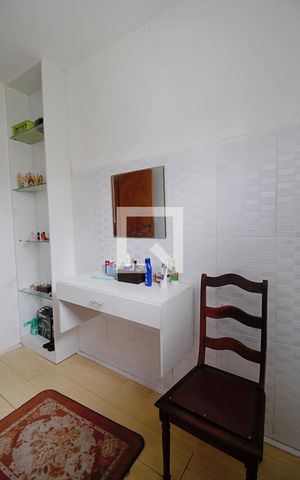 Casa à venda com 263m², 4 quartos e 4 vagas Casa à venda com 263m², 4 quartos e 4 vagasSuíte 4 Closet