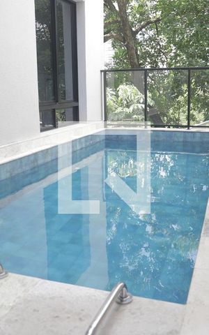 Apartamento para alugar com 37m², 1 quarto e sem vagaÁrea comum - Piscina