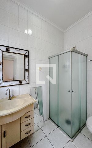 Casa à venda com 400m², 5 quartos e 8 vagasBanheiro da Suíte 1