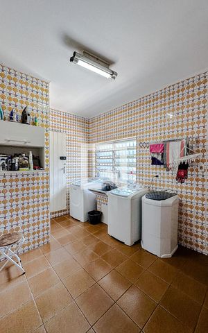 Casa à venda com 400m², 5 quartos e 8 vagasÁrea de Serviço