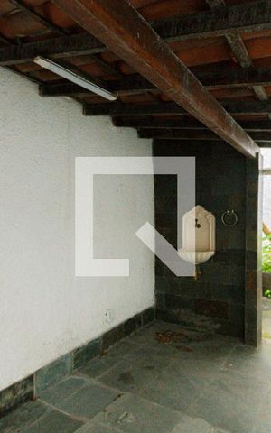 Casa de condomínio à venda com 350m², 4 quartos e 4 vagas Casa de condomínio à venda com 350m², 4 quartos e 4 vagasGaragem