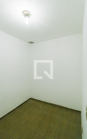 Casa de condomínio à venda com 350m², 4 quartos e 4 vagas Casa de condomínio à venda com 350m², 4 quartos e 4 vagasQuarto de Serviço 3
