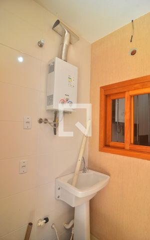 Casa à venda com 51m², 2 quartos e 1 vagaÁrea de Serviço