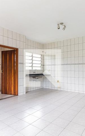 Casa à venda com 340m², 3 quartos e 1 vaga Casa à venda com 340m², 3 quartos e 1 vagaSala/Cozinha